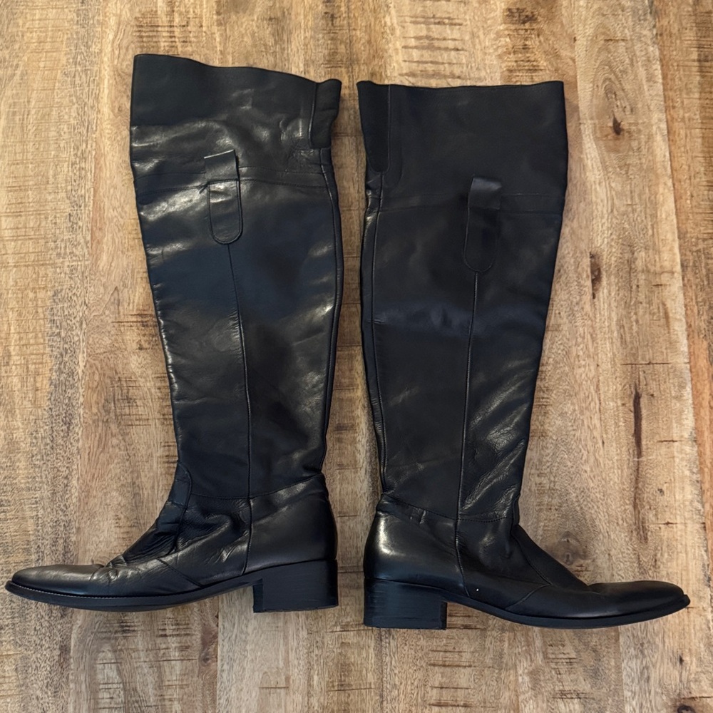 100% genuine Black Leather Knee-High Boots EUC INSIDE Zipper